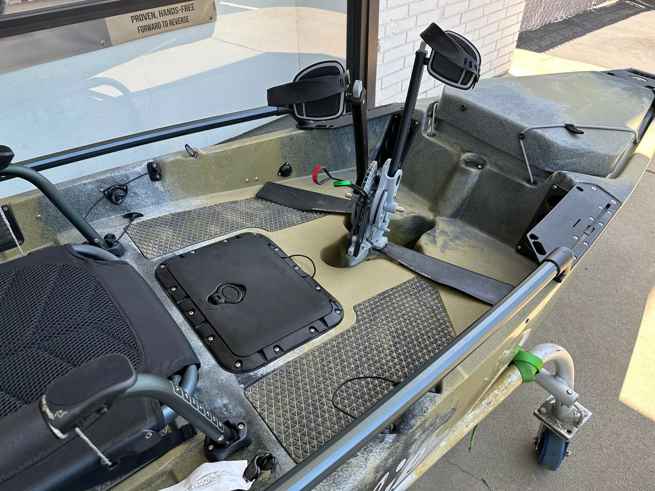 Hobie Mirage Pro Angler 14 - Fishing Kayak | Camo - ISE Display Model - Image 3