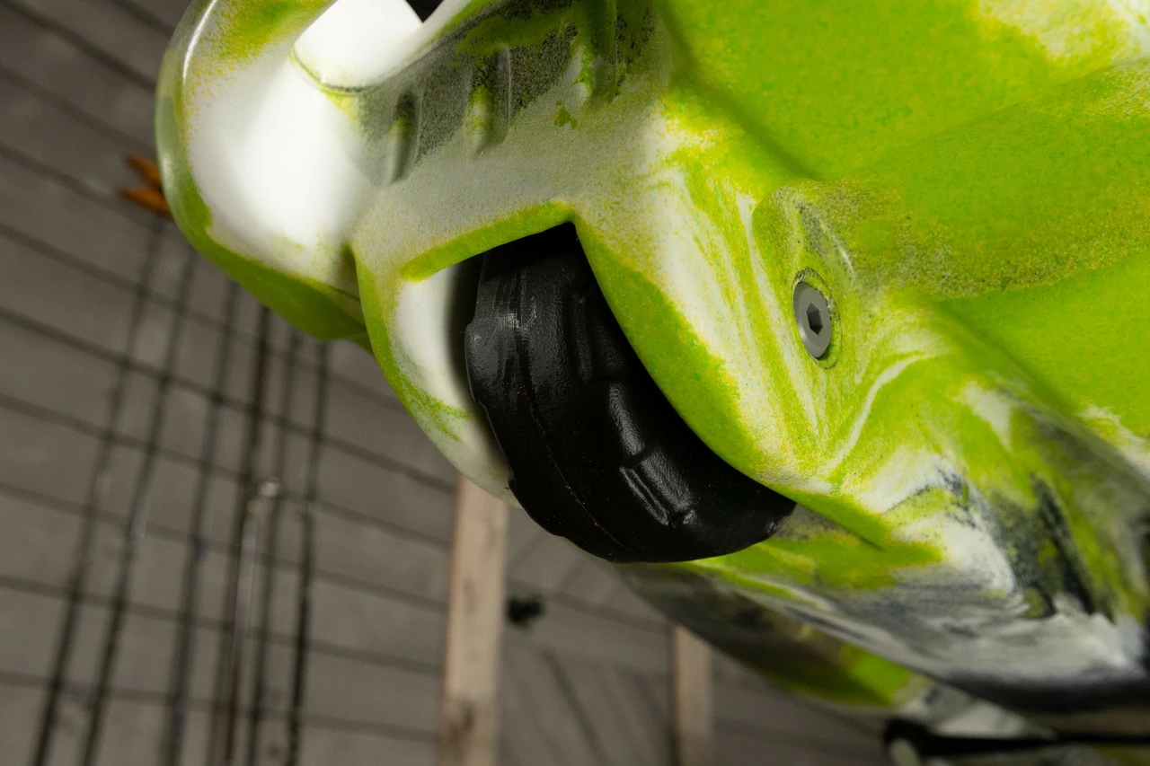 FeelFree Lure 11.5 V2 - Fishing Kayak | Green Flash - Image 7